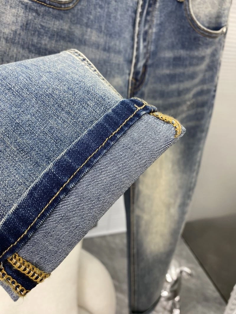 Moncler Jeans Vibrant 141636