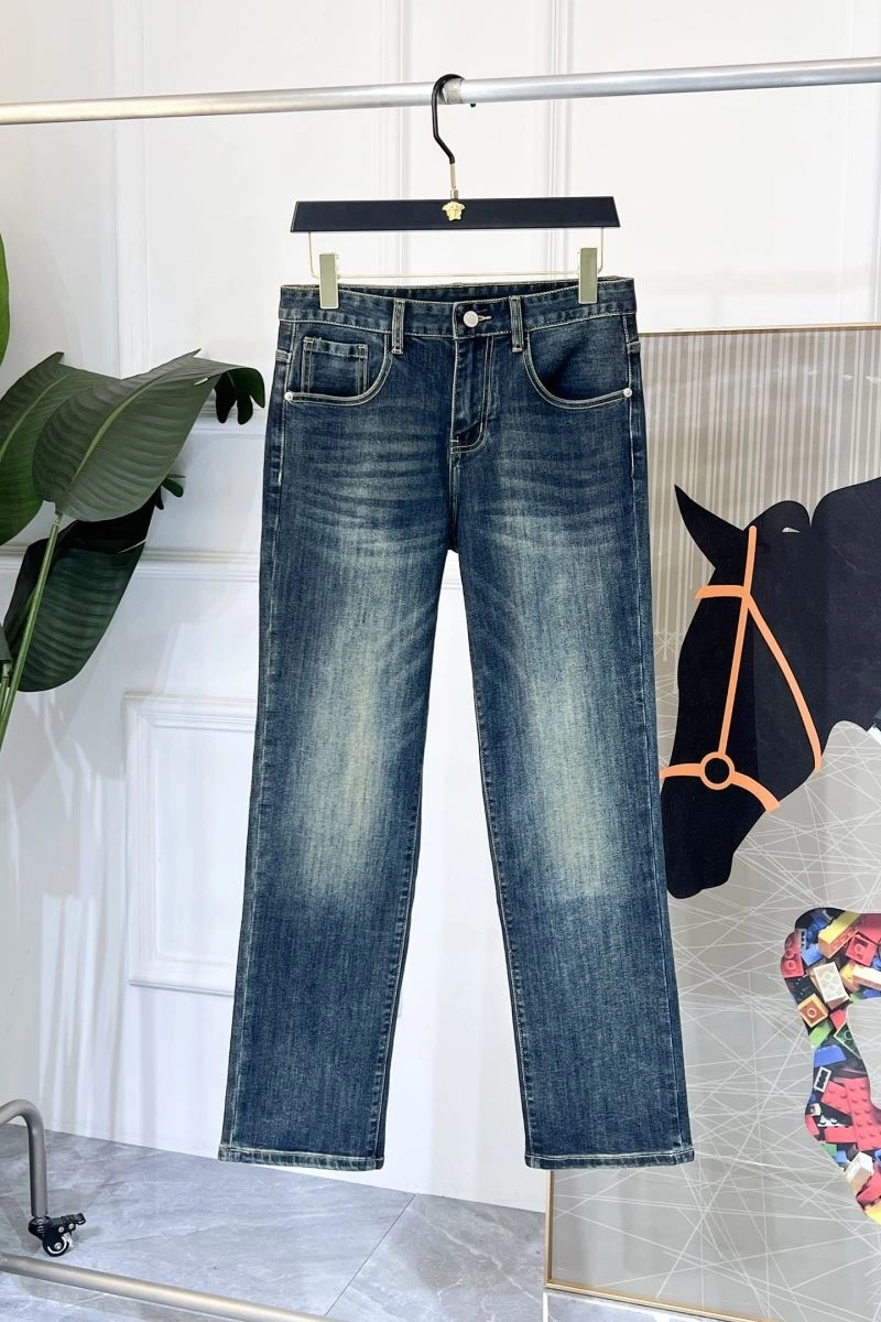 Contemporary Moncler Jeans 141635