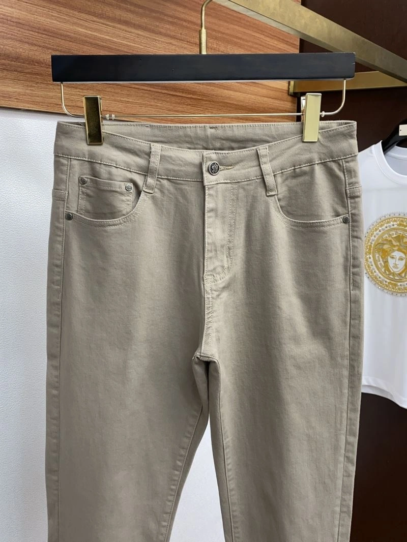 Modern Moncler Jeans 141679