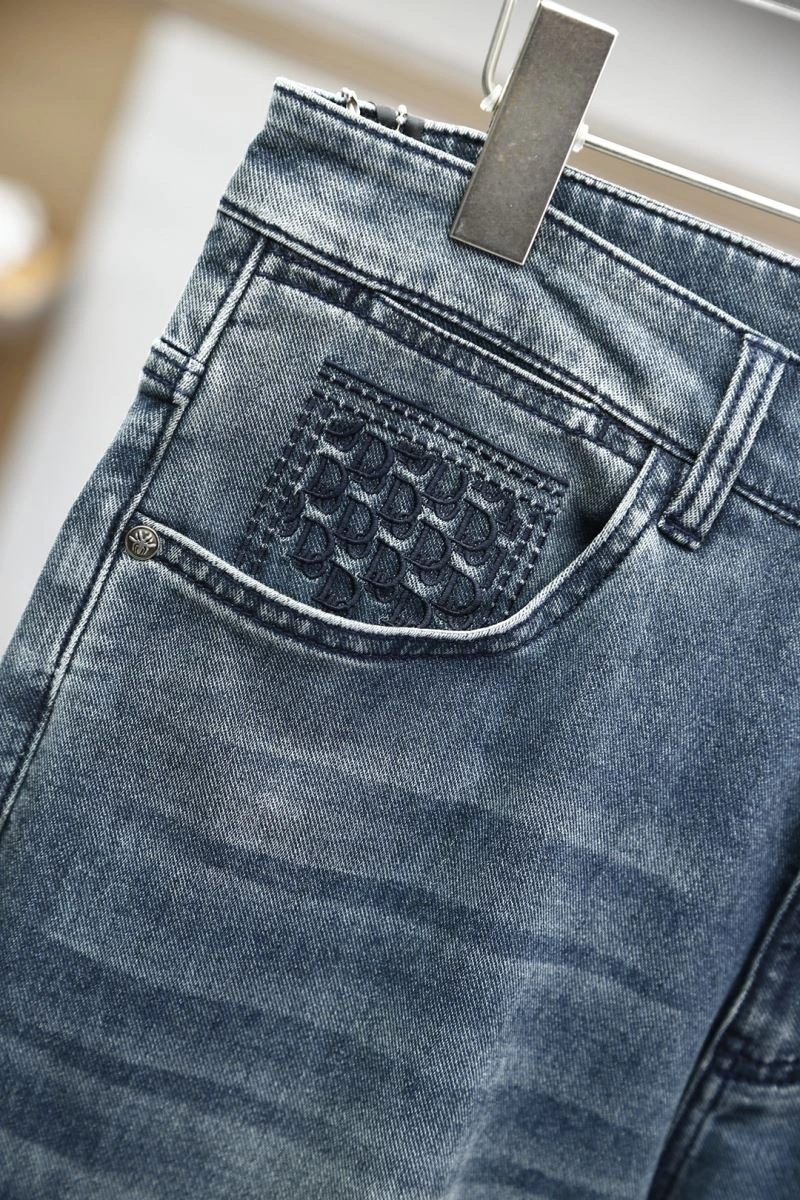 Classic Moncler Jeans 141626