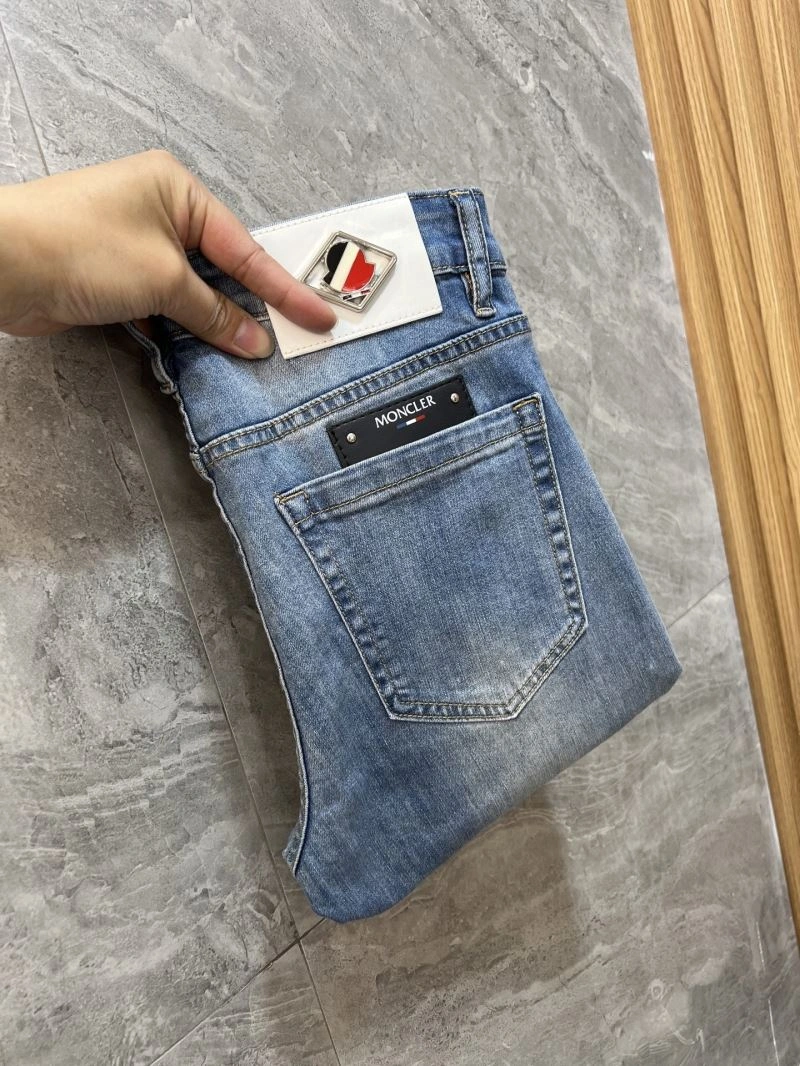 ModernLook Moncler Jeans 141631