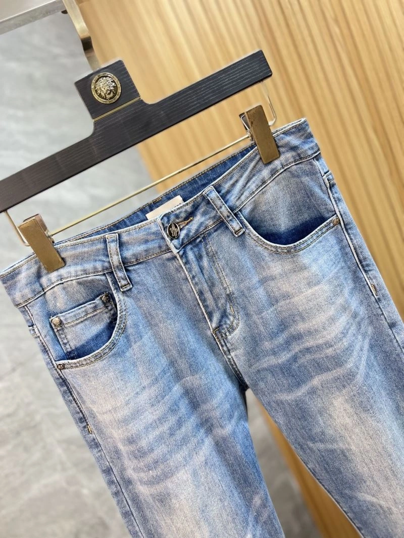 ModernLook Moncler Jeans 141631