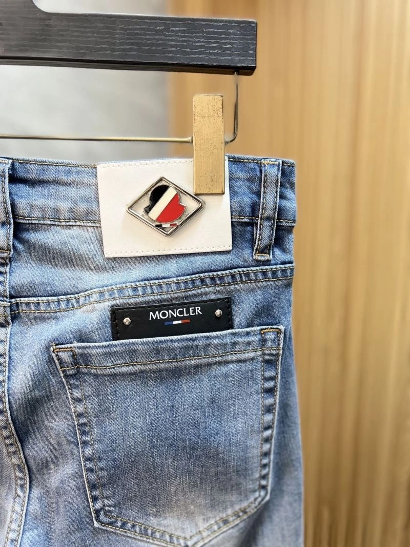 ModernLook Moncler Jeans 141631