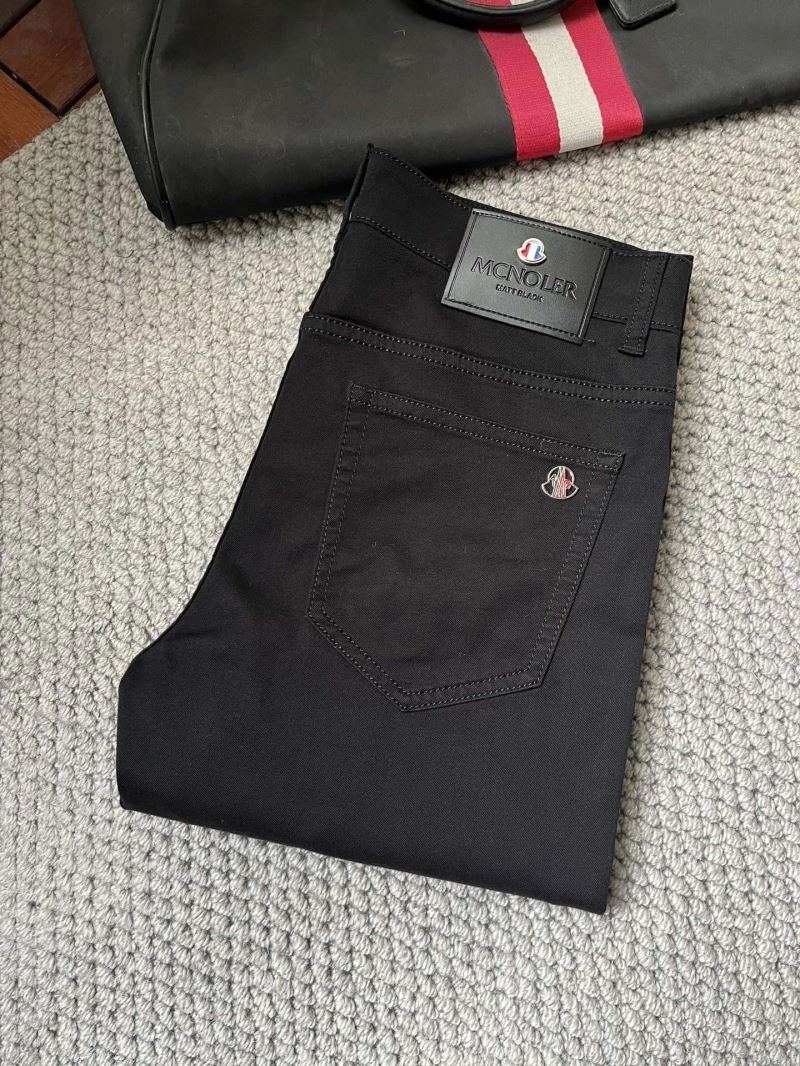 TechFriendly Moncler Jeans 141625