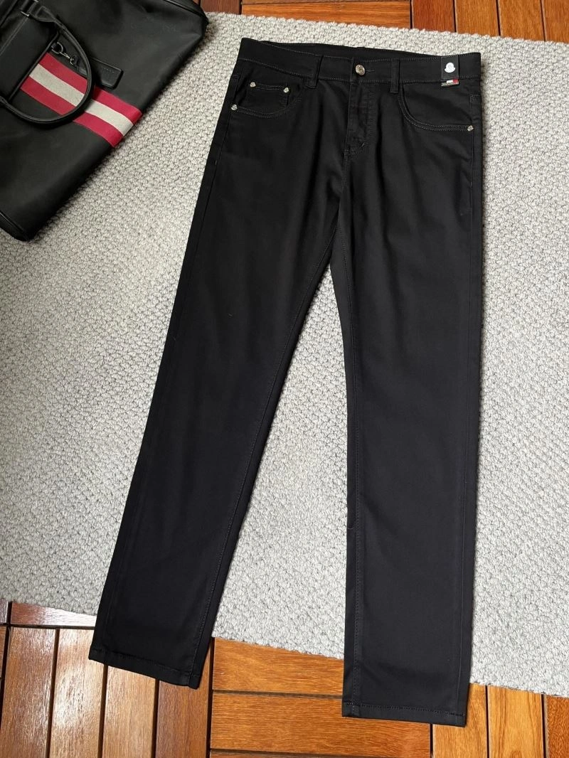 TechFriendly Moncler Jeans 141625
