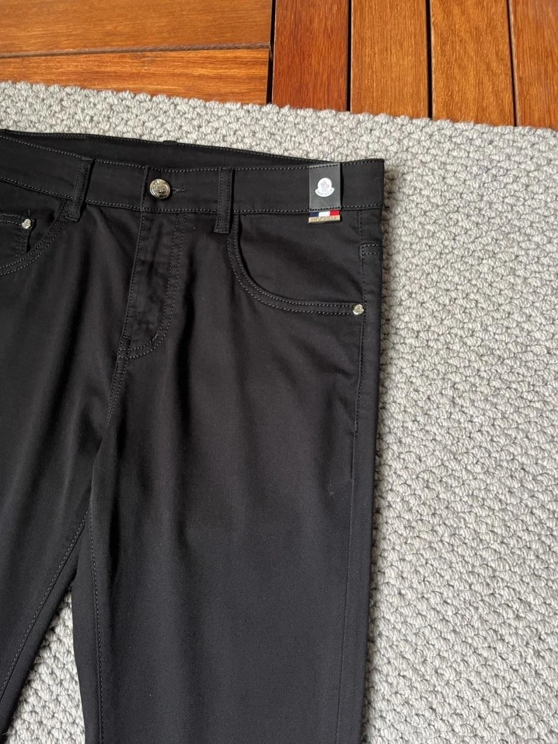 TechFriendly Moncler Jeans 141625