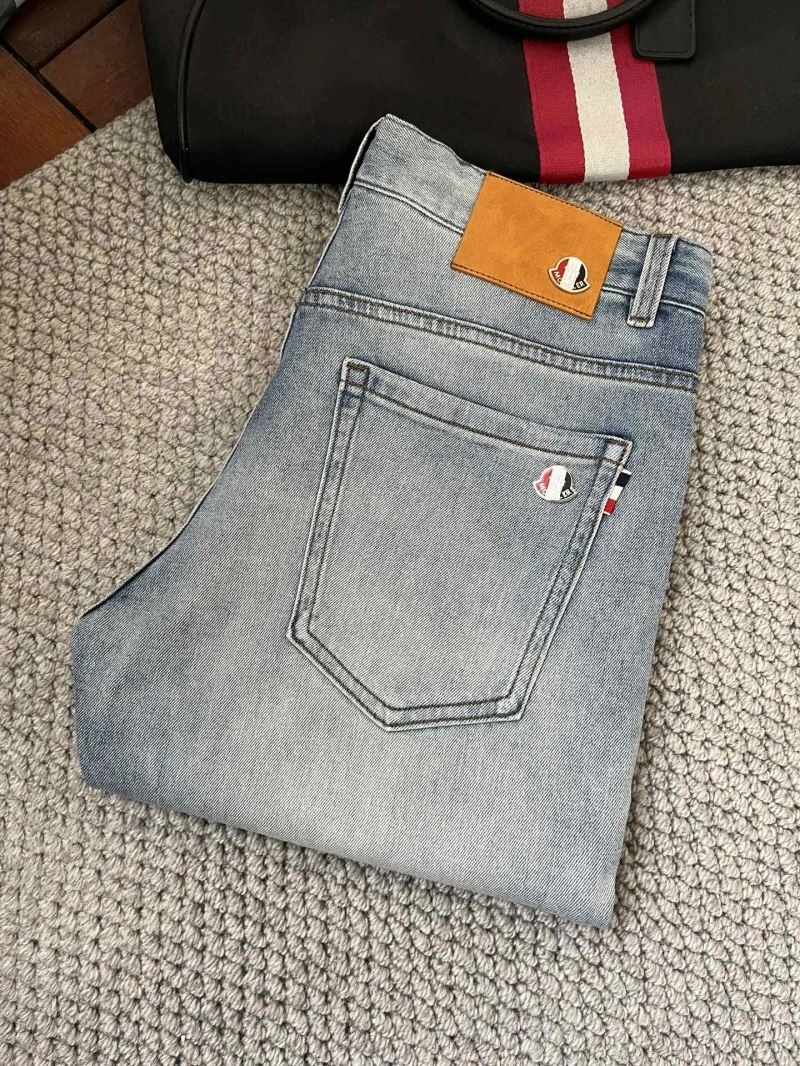 FashionForward Moncler Jeans 141629
