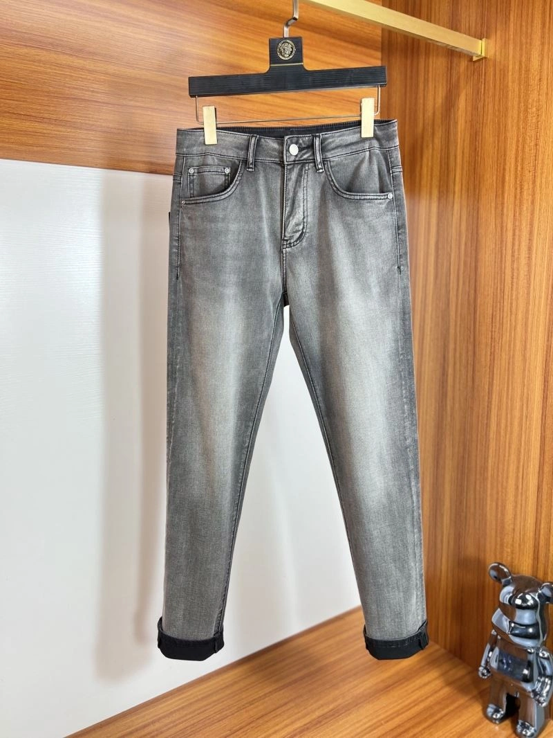 Versatile Moncler Jeans 141244
