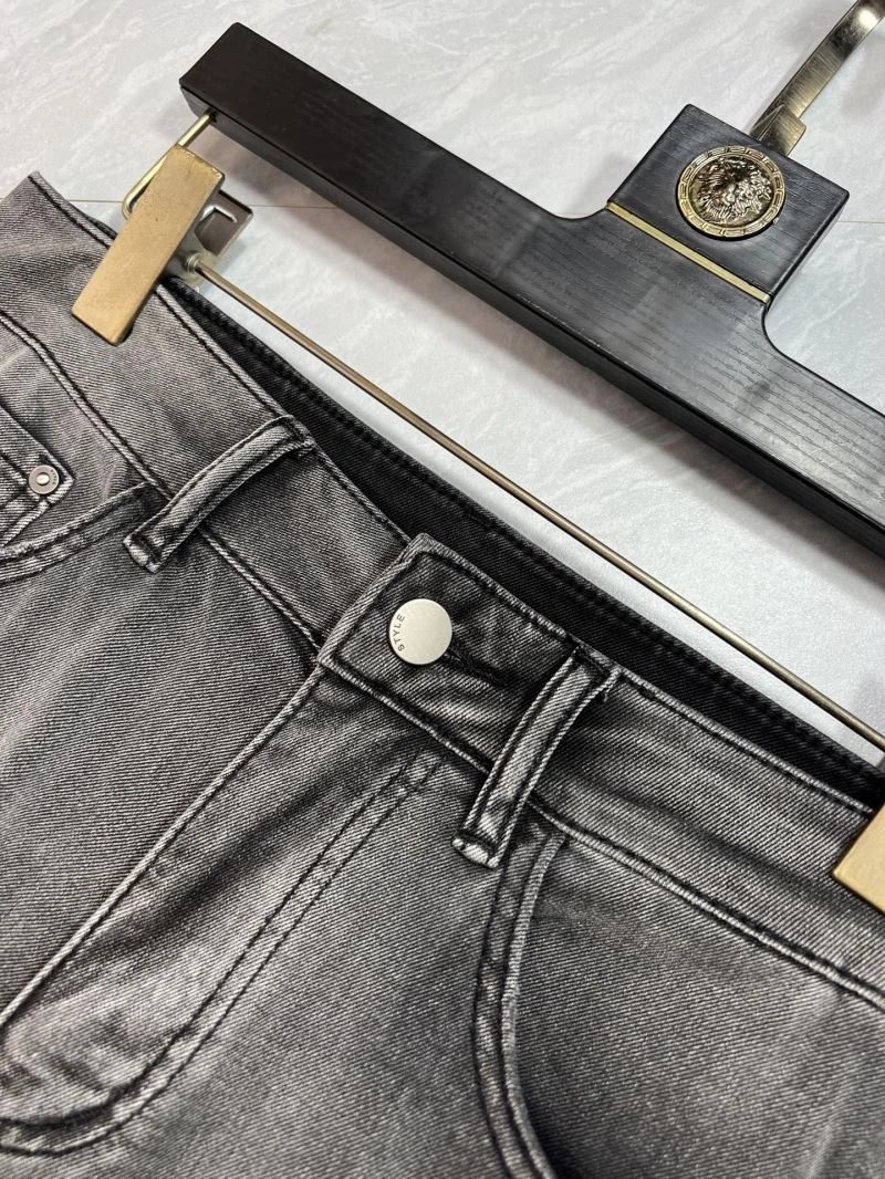 Versatile Moncler Jeans 141244