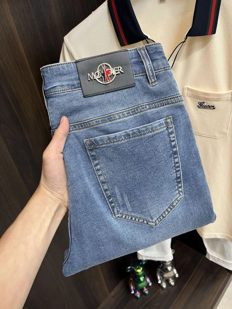 Stylish Moncler Jeans 141252