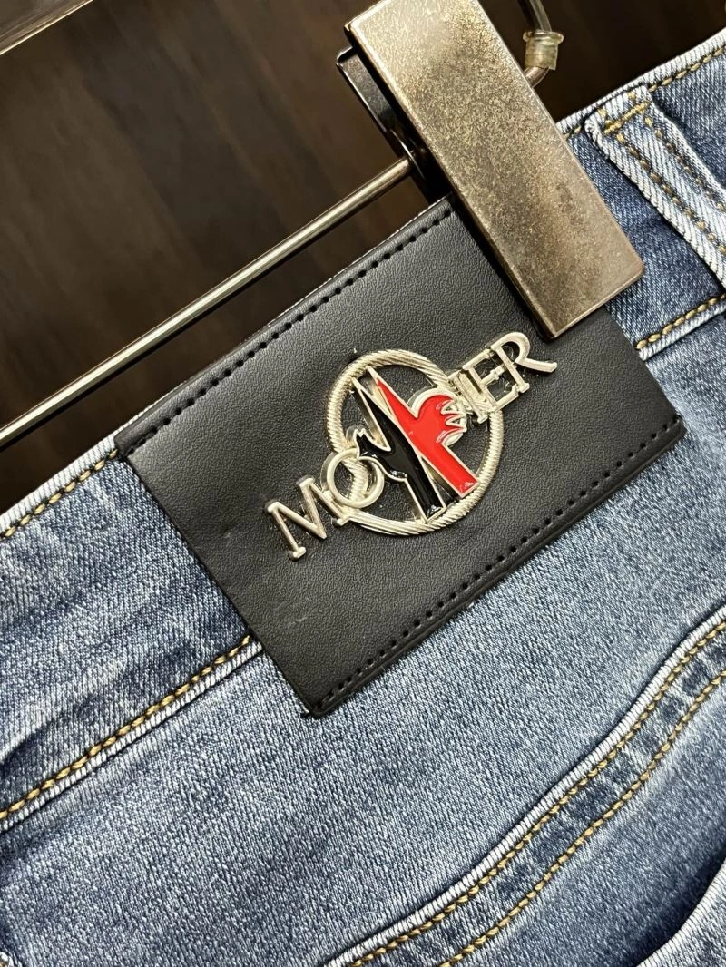 Stylish Moncler Jeans 141252