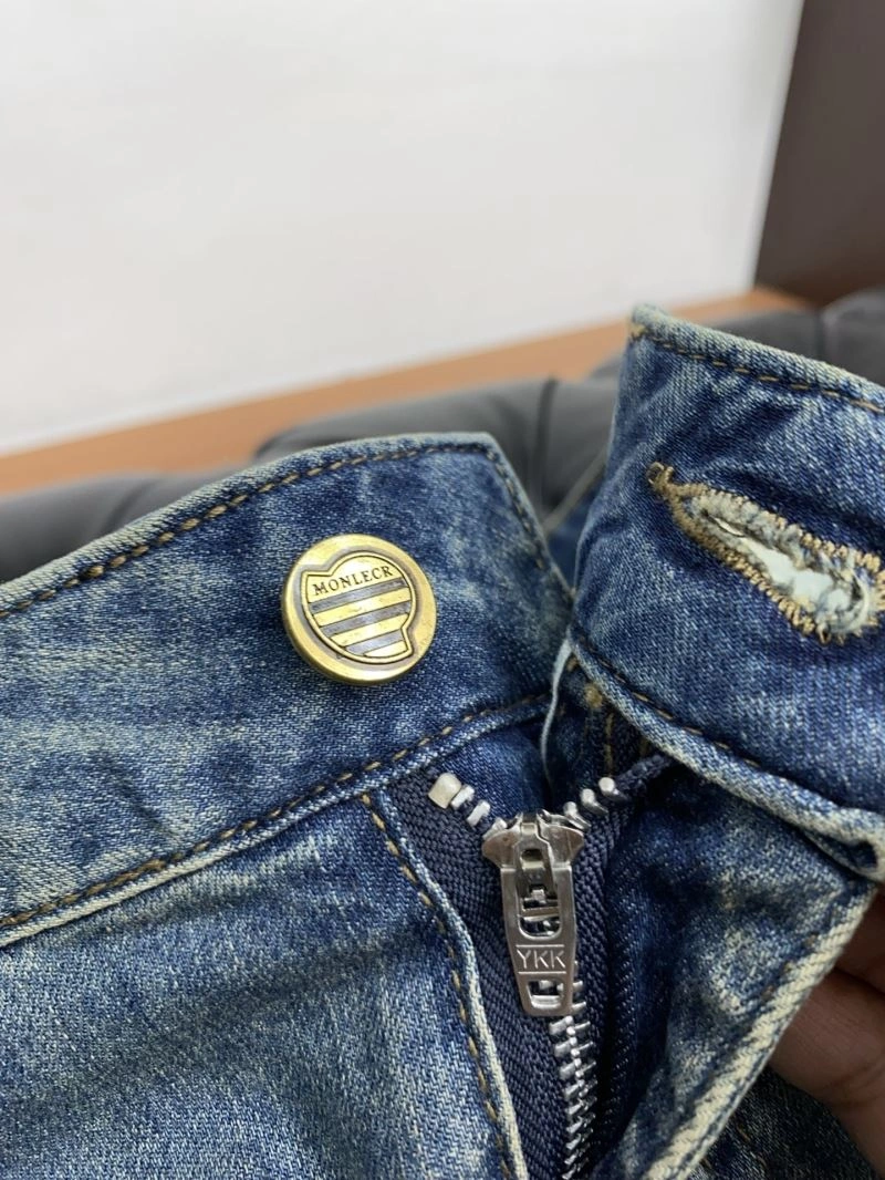 Moncler Jeans Upgraded 141236