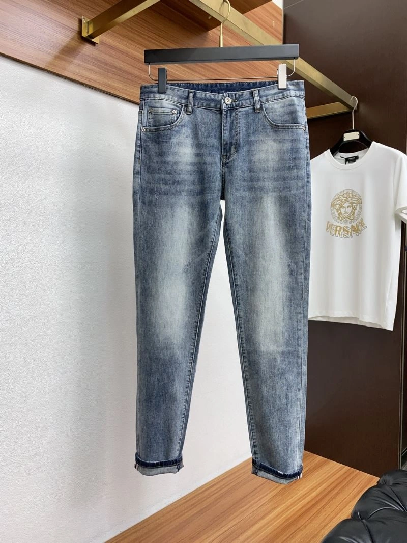 Moncler Jeans Unisex 141250