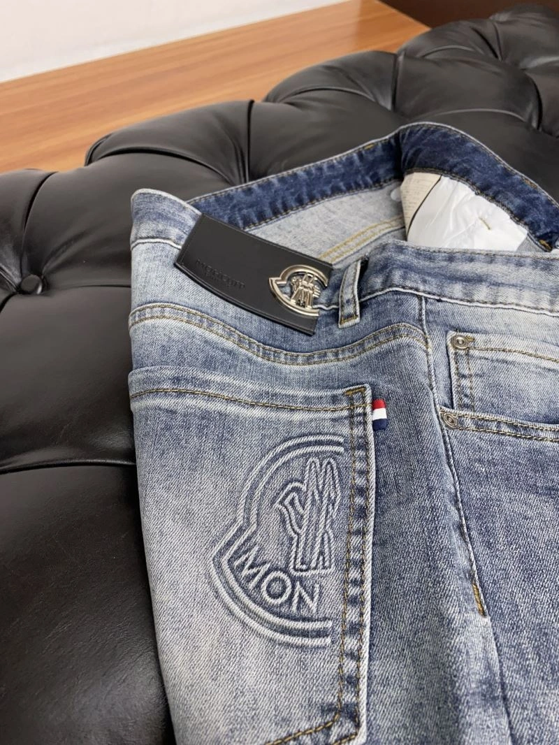 Moncler Jeans Unisex 141250