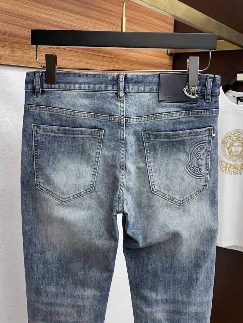 Moncler Jeans Unisex 141250