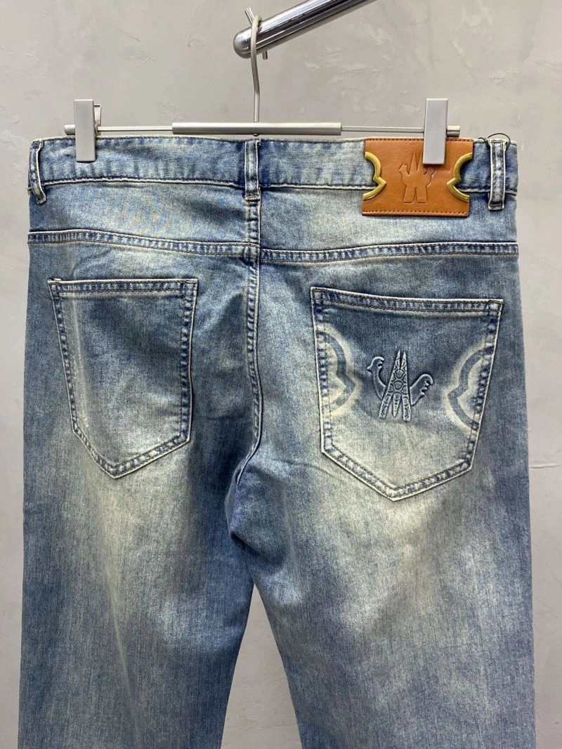 Moncler Jeans Versatile 141256