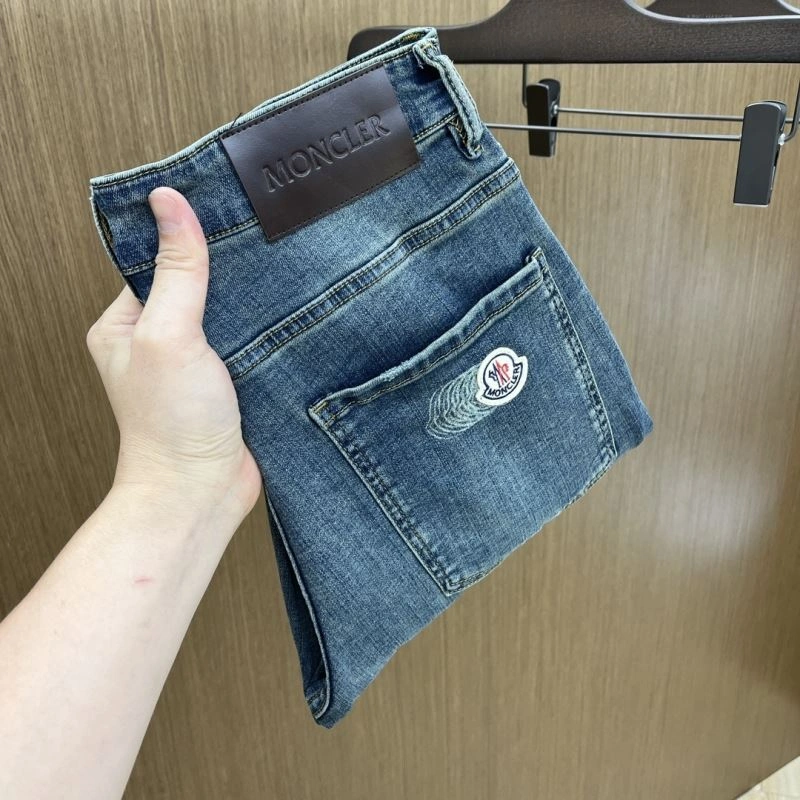 MoistureWicking Moncler Jeans 140820