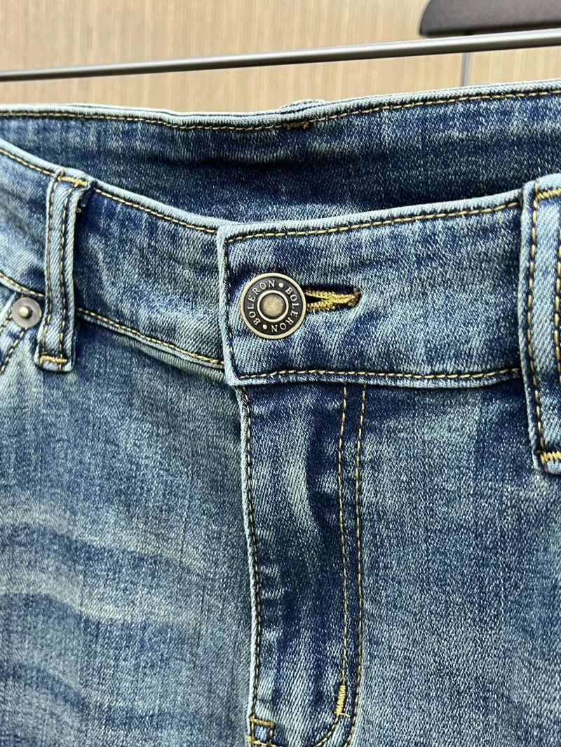 MoistureWicking Moncler Jeans 140820