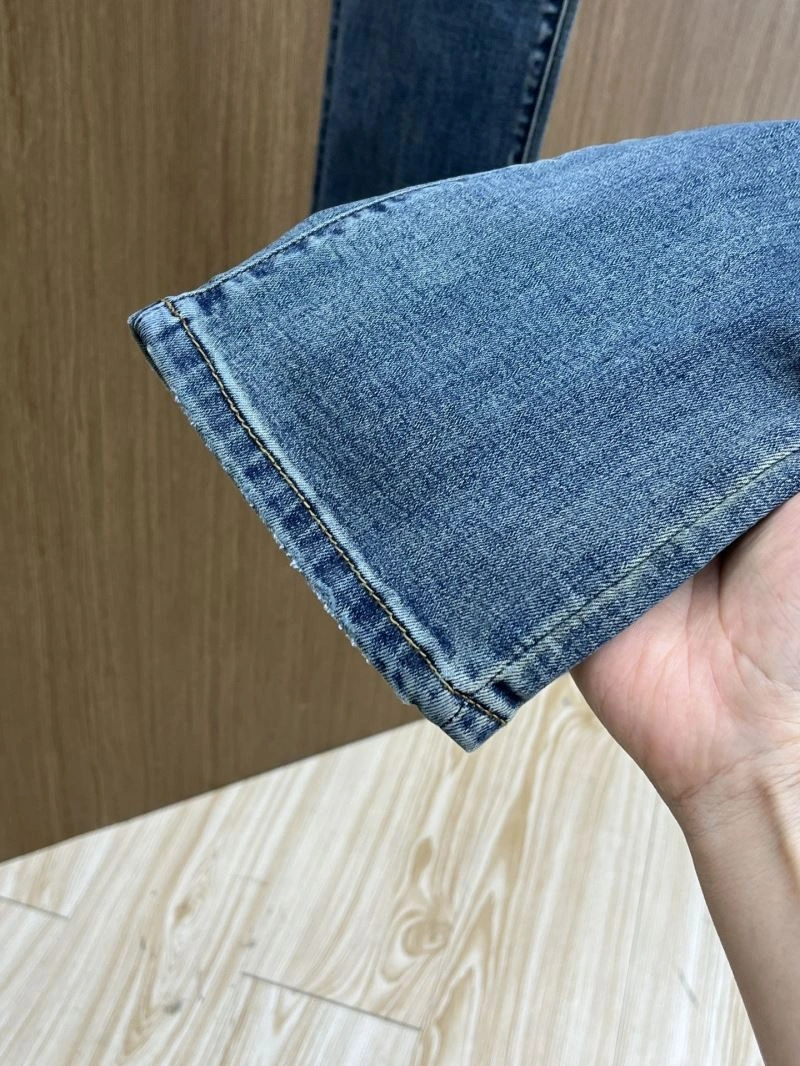 MoistureWicking Moncler Jeans 140820