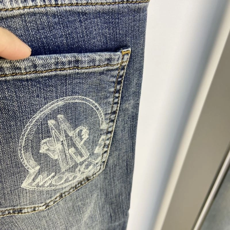 Sustainable Moncler Jeans 140819