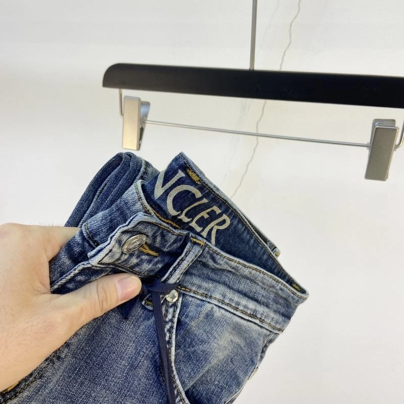Sustainable Moncler Jeans 140819