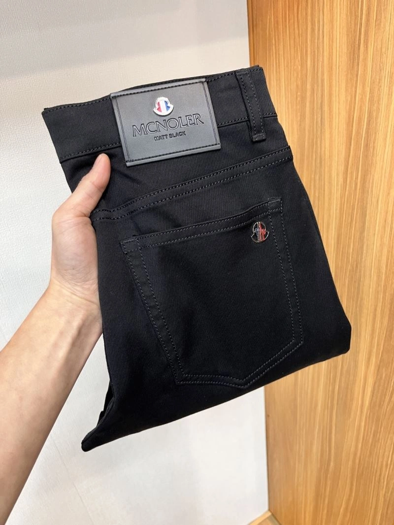 Tailored Moncler Jeans 140817