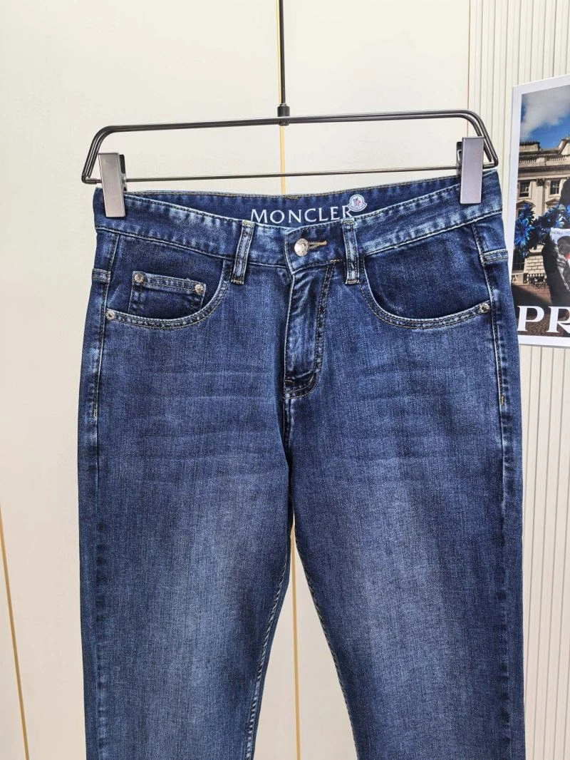Moncler Jeans ModernLook 140816