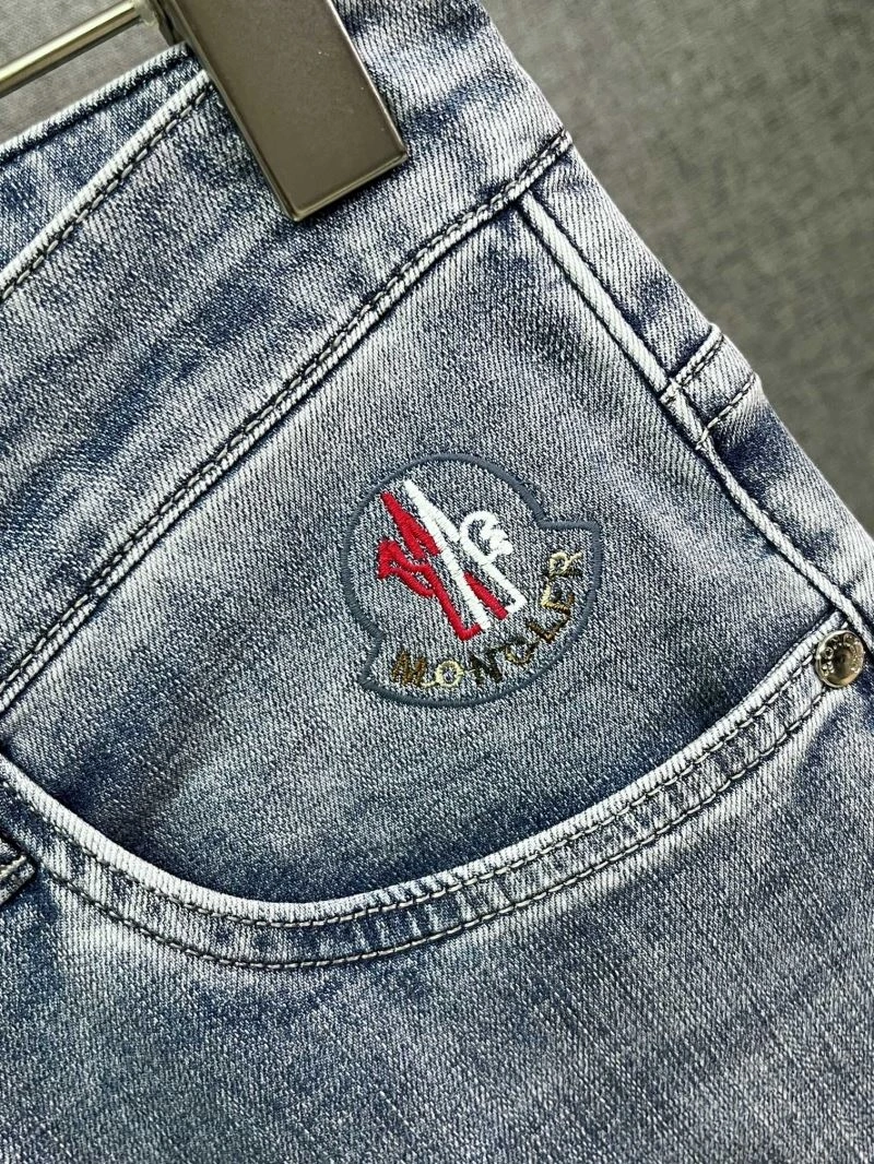 Moncler Jeans Sporty 140364