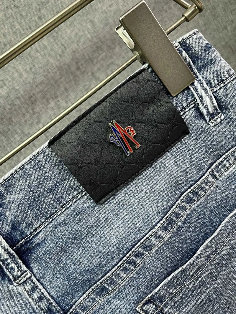 Moncler Jeans Sporty 140364