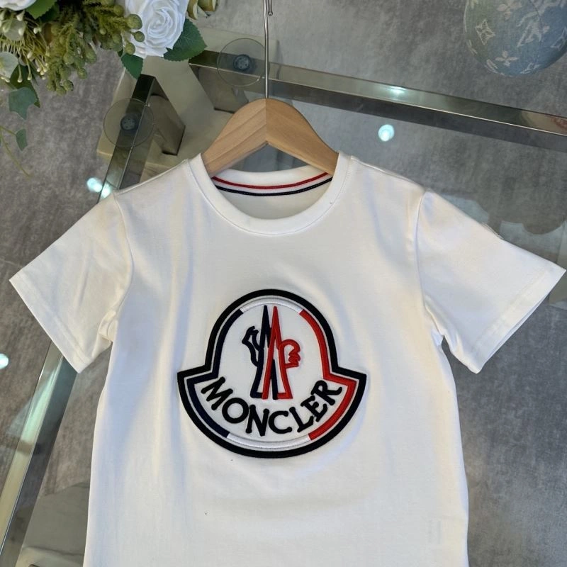 Versatile Moncler Kids 139931