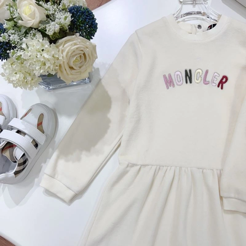 Moncler Kids GoAnywhere 139962