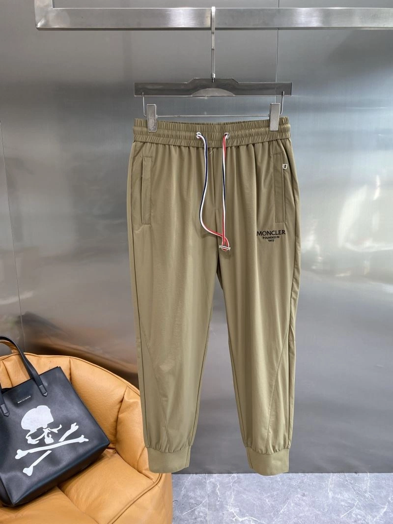 Moncler Long Pants Contemporary 142602