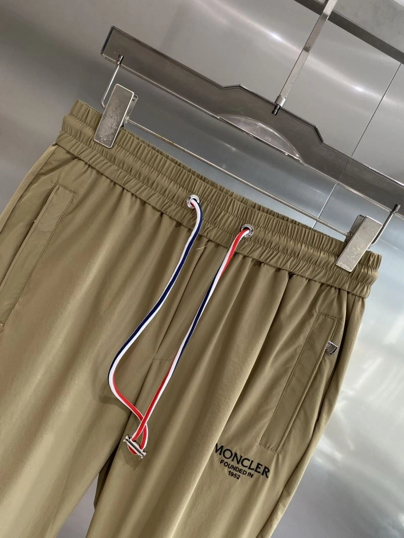 Moncler Long Pants Contemporary 142602
