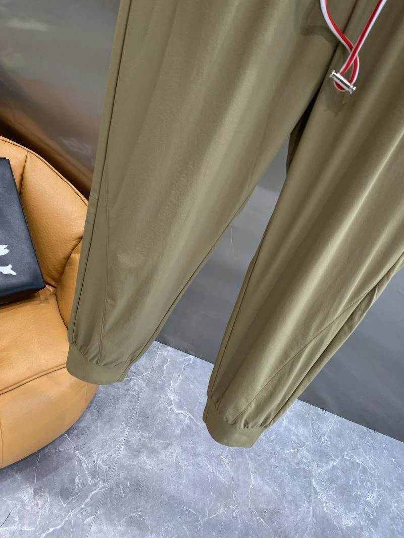 Moncler Long Pants Contemporary 142602