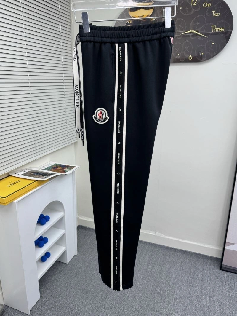 Moncler Long Pants TravelReady 142597