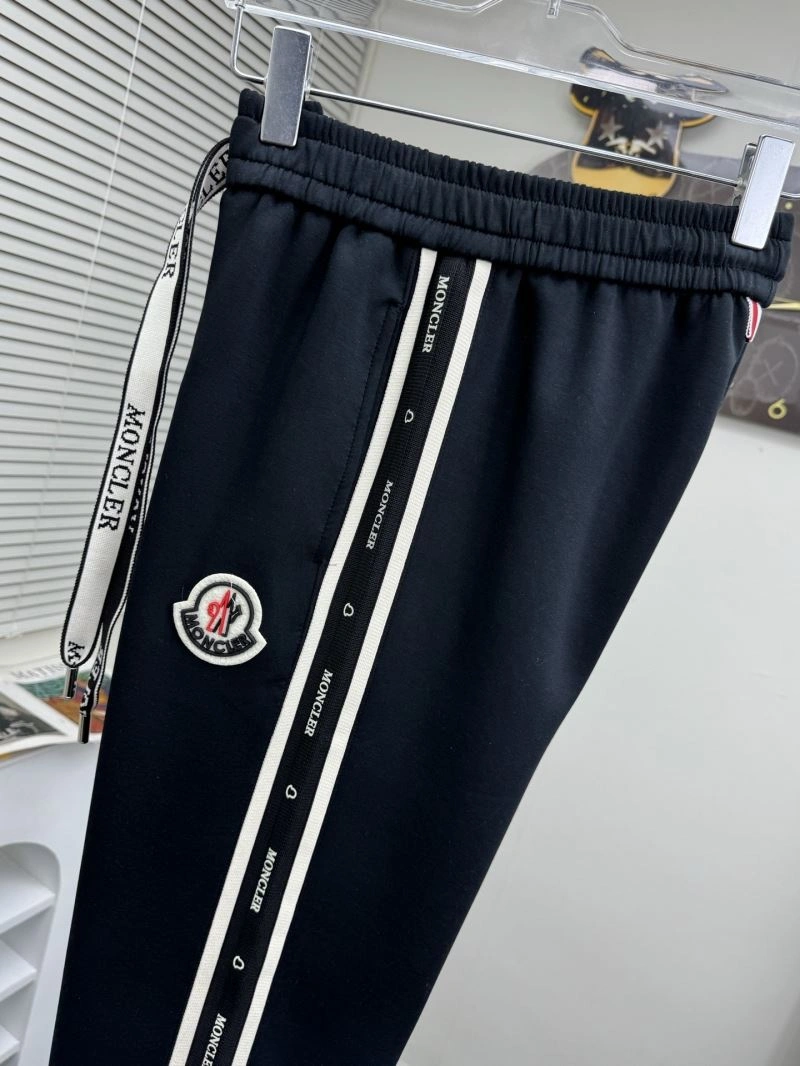 Moncler Long Pants TravelReady 142597