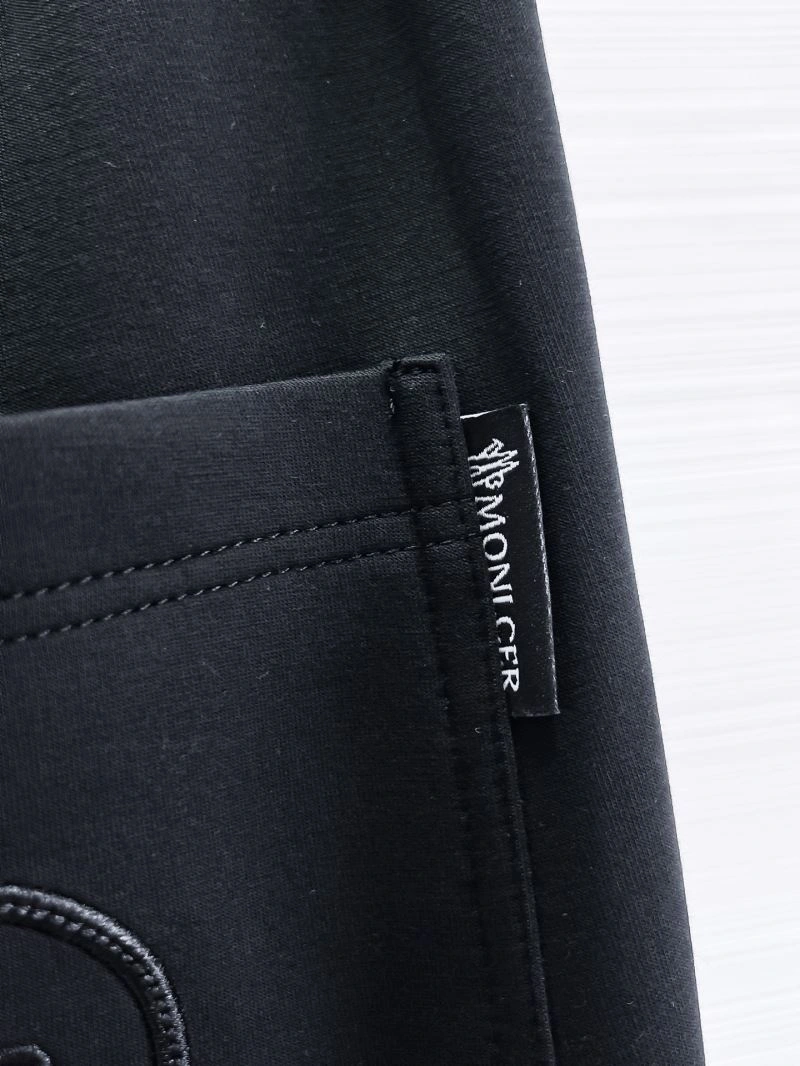 Moncler Long Pants Minimalist 142564