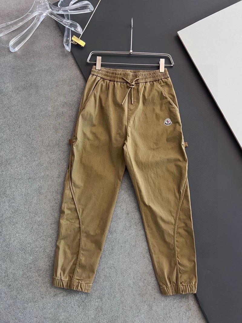 Moncler Long Pants UrbanChic 141630