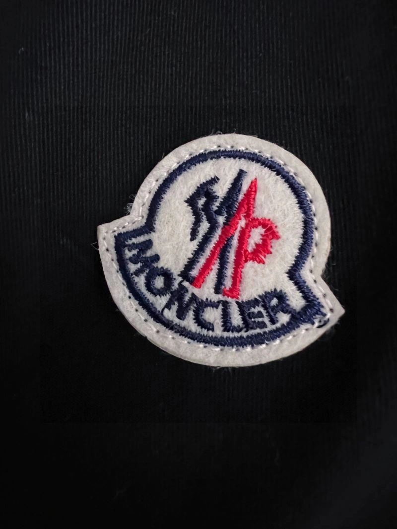 Seasonal Moncler Long Pants 141603