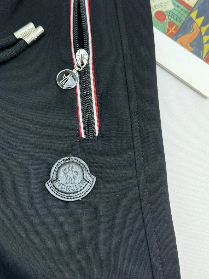 Moncler Long Pants Minimalist 140335
