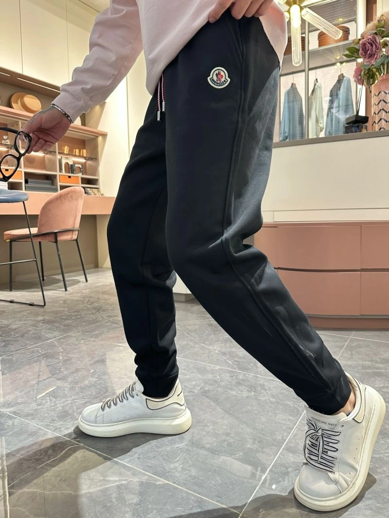 RelaxedFit Moncler Long Pants 140332