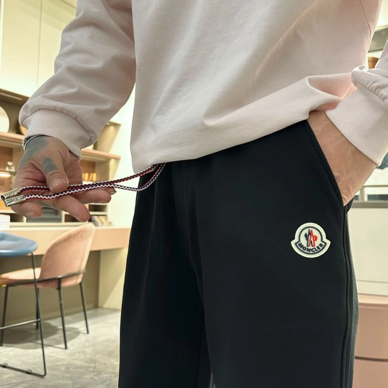 RelaxedFit Moncler Long Pants 140332