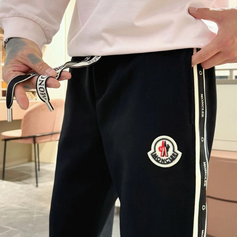WaterResistant Moncler Long Pants 140315