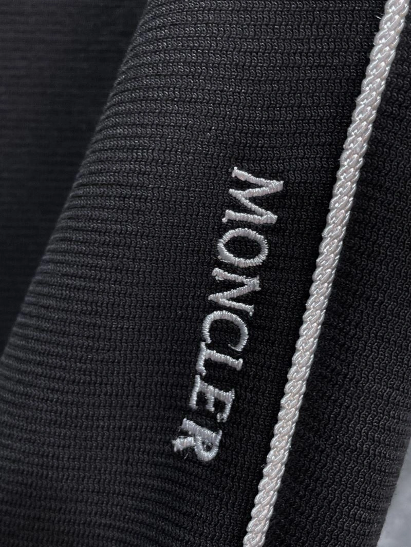 Moncler Long Pants Lightweight 140294