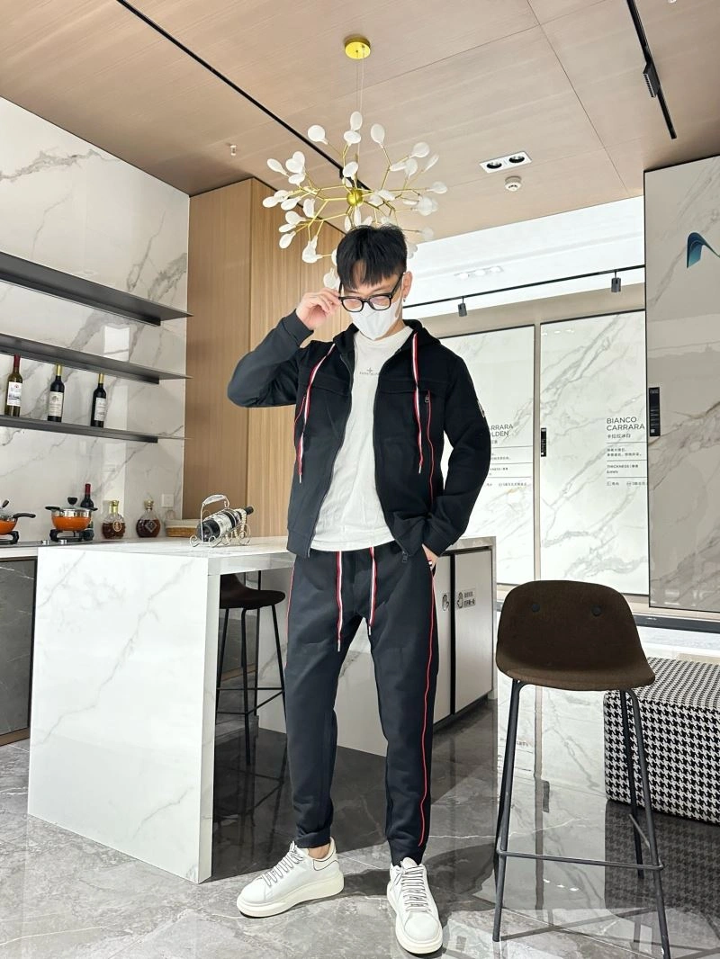 Modern Moncler Long Suits 140299