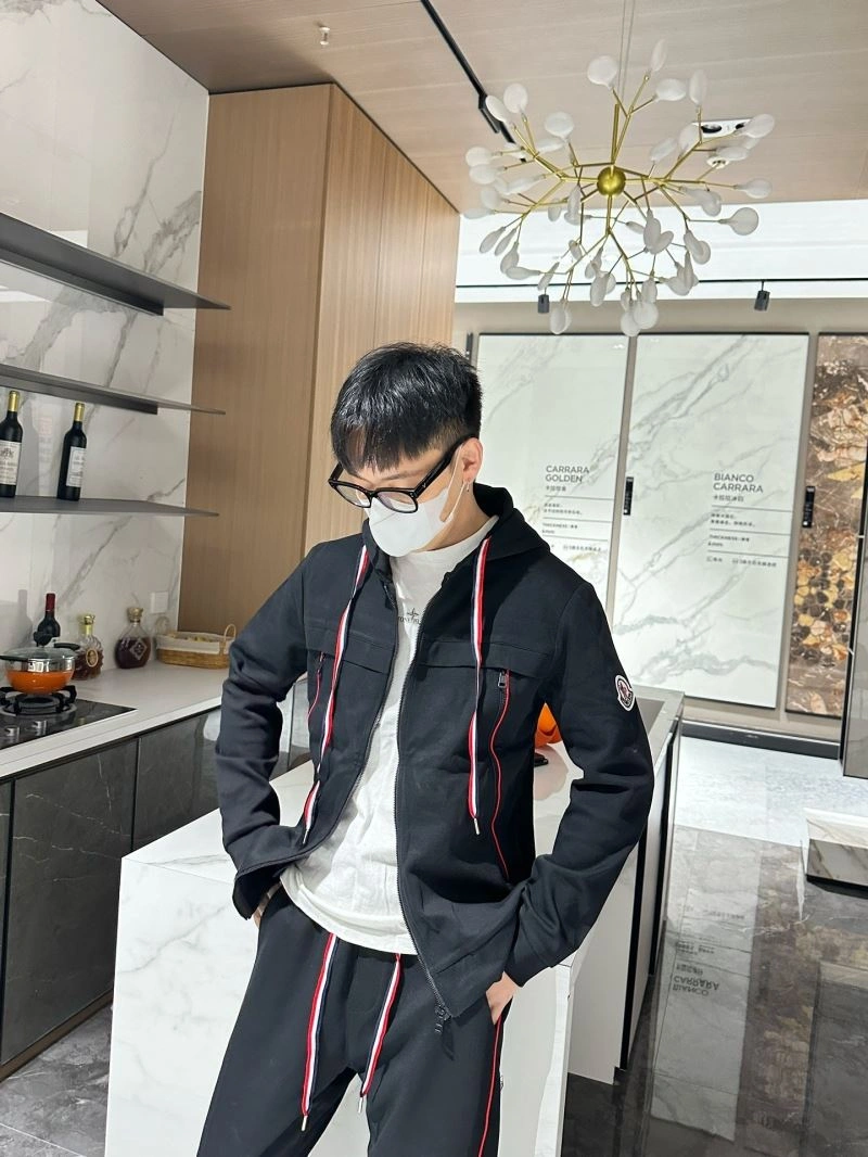 Modern Moncler Long Suits 140299