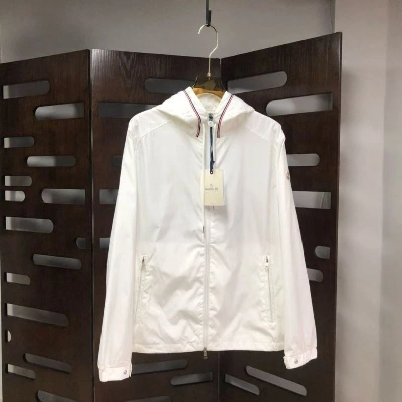 Reliable Moncler Outwear 143754
