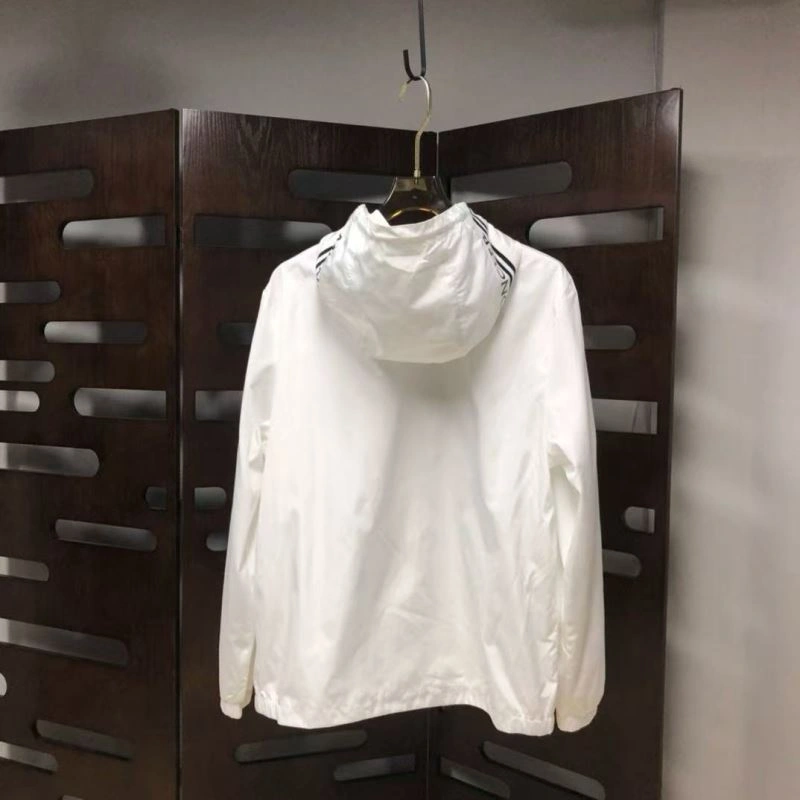 Moncler Outwear Effortless 143748