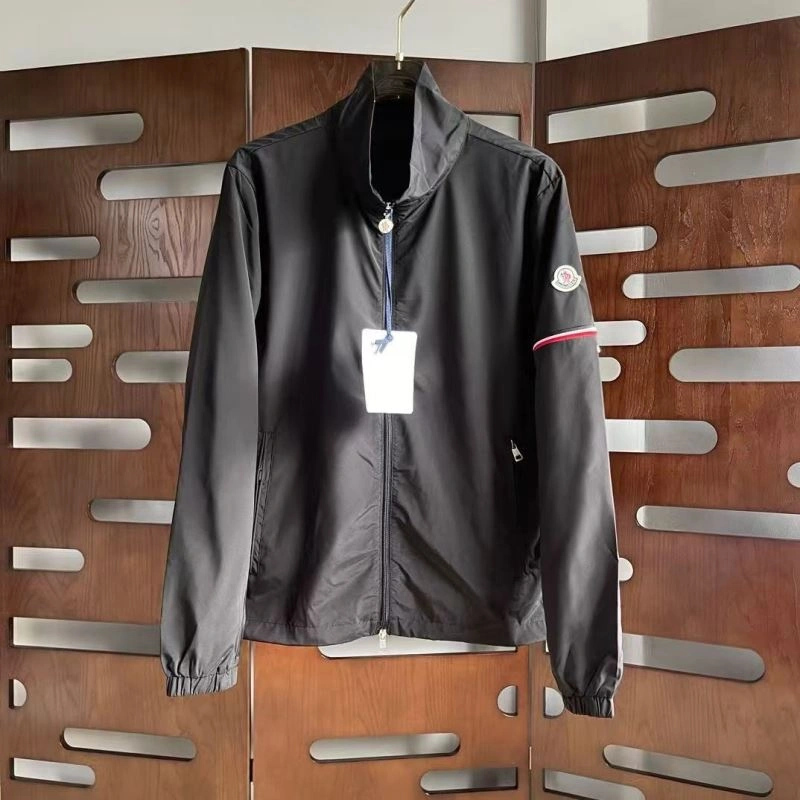 Moncler Outwear EyeCatching 143749