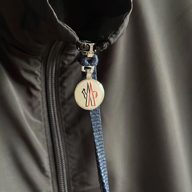 Moncler Outwear EyeCatching 143749